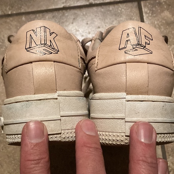 Nike Womens Size 6.5 CK6649 200 Air Force One - Picture 4 of 7